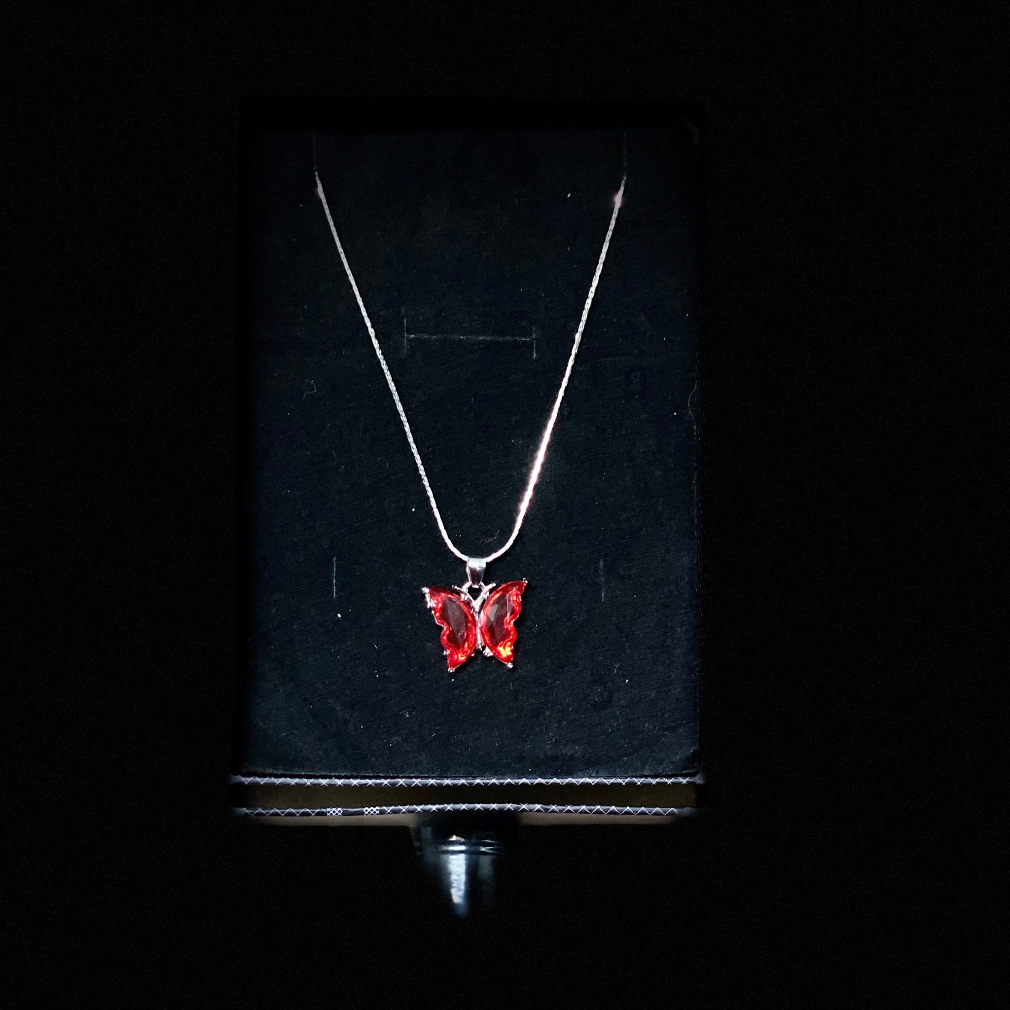 Luna Grace Pendant (for a simple, graceful design)In Different Colors