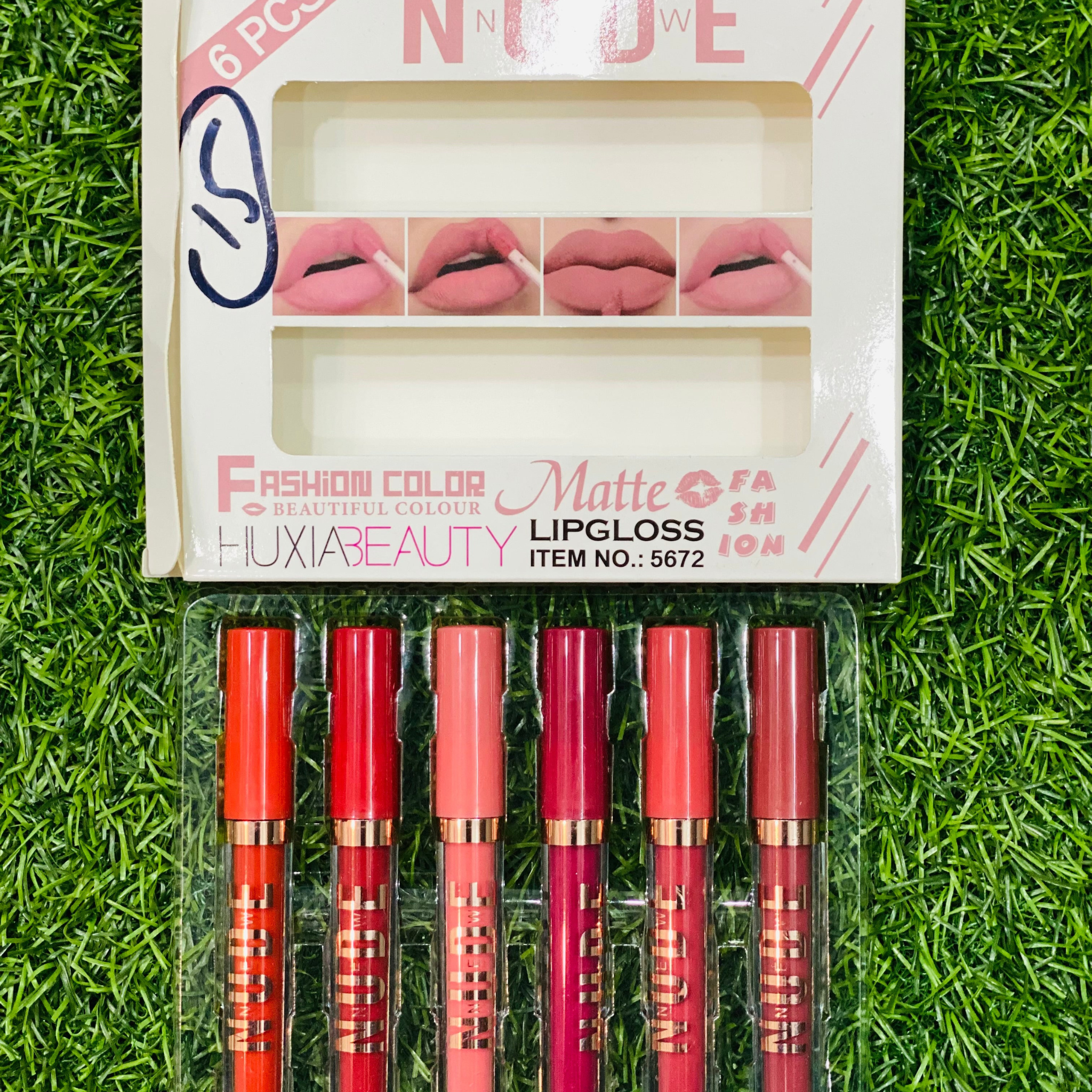 HUXIABEAUTY 6-Piece Fashion Color Matte Lip Gloss Set.
